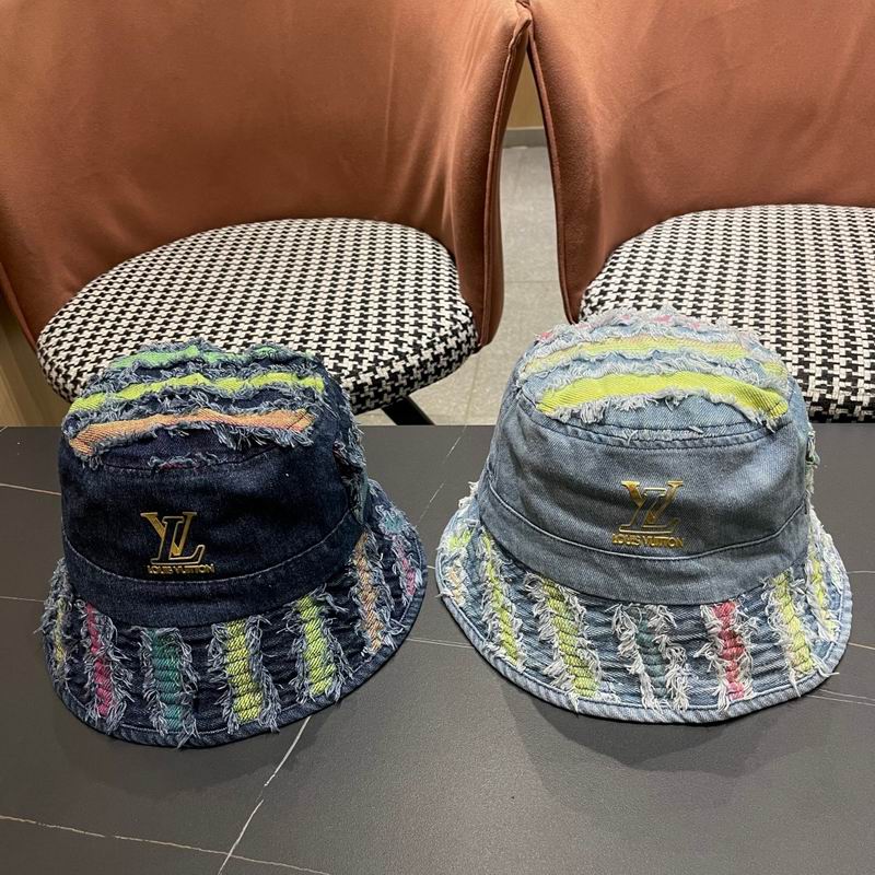 LV hat 051703